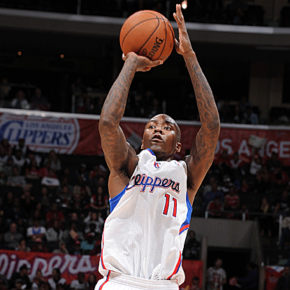Jamal Crawford scores 17 of his 22 points in the second quarter to help the Clippers cruise past the Bulls. (Getty Images)