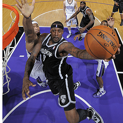  Andre Blatche scores a team-high 22 points off the bench to help lead the Nets to their fifth consecutive victory. (US Presswire)