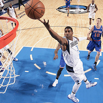 O.J. Mayo's 27 points help the Mavericks hand the Knicks just their second loss of the season. (Getty Images)