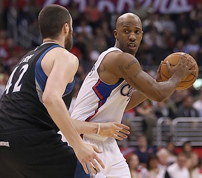 In his first appearance since Feb. 6, Chauncey Billups shows Kevin Love and the Timberwolves he still has game.  (Getty Images)