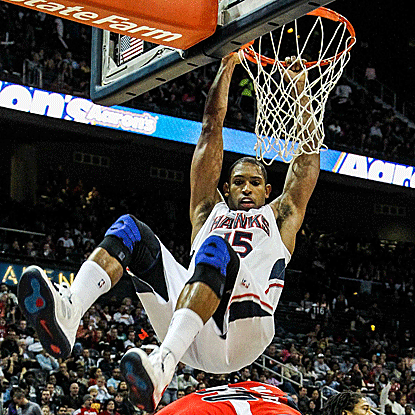 Al Horford posts a double-double (14 points, 14 rebounds) to help the Hawks win their eighth out of their last nine games. (US Presswire)