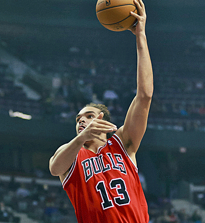 Joakim Noah tallies 30 points and 23 rebounds, both career highs, to lift the Bulls past the Pistons.  (US Presswire)