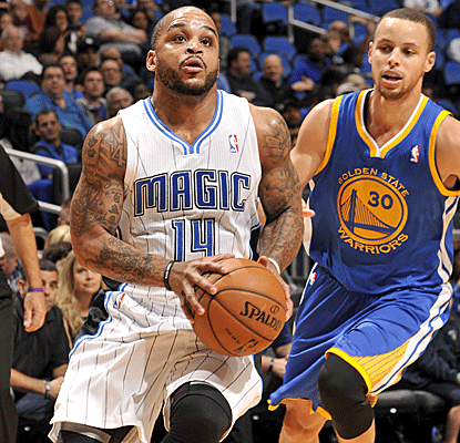 Jameer Nelson scores 10 points as the Magic, with wins in Oakland and Orlando, bookend the Warriors' 5-game win streak.  (Getty Images)
