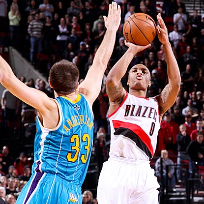 Portland's Damian Lillard shoots his winning 3-pointer over New Orleans power forward Ryan Anderson.  (Getty Images)