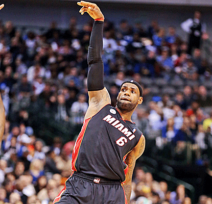 LeBron James scores 24 points, taking his streak of consecutive 20-point games to 23.  (US Presswire)
