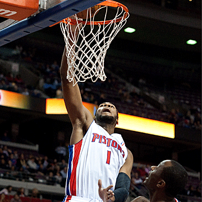 Andre Drummond tallies a double-double (11 points, 14 rebounds) off the bench in the Pistons' victory over the Wizards. (US Presswire)