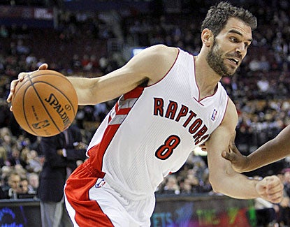 Jose Calderon scores 10 points in the third, hitting on five of six field goal attempts. He finishes with 14 points. (US Presswire)