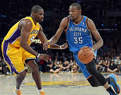 Kevin Durant unloads for 42 points in Oklahoma City's 116-101 win over the Lakers. (US Presswire)