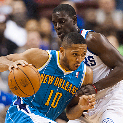 Eric Gordon scores 19 points to help the Hornets defeat the 76ers, sending them to their sixth loss in seven games. (US Presswire)