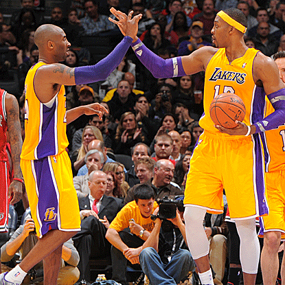 Kobe Bryant and Dwight Howard both have 30-point games for the second time as Lakers teammates.  (Getty Images)