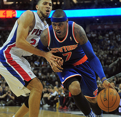 Carmelo Anthony gives the London fans what they want, scoring 26 points in an easy win for the Knicks.  (Getty Images)