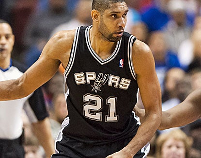 Tim Duncan logs his fifth double-double of the season with 24 points and 17 rebounds. (US Presswire)