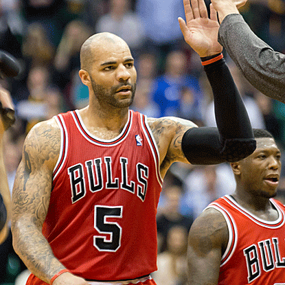 Carlos Boozer scores 11 straight points in the fourth quarter as the Bulls deal the Jazz a rare home loss.  (US Presswire)