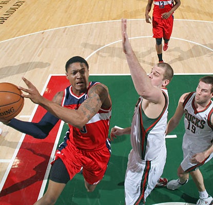 Rookie Bradley Beal puts up a career-high 28 points as the Wizards win their fourth straight game. (Getty Images)