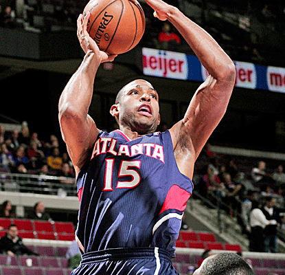Al Horford is a beast inside, pulling down 22 boards to go with 23 points in another Hawks victory.  (Getty Images)