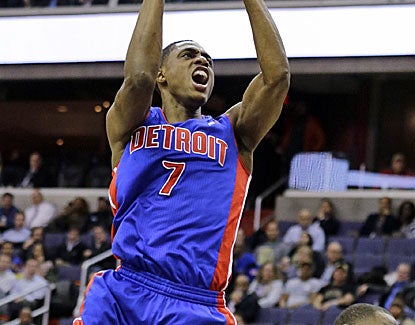 Brandon Knight returns from a right knee injury to score a career-high 32 points in the Pistons' victory. (AP)