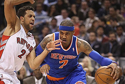 Carmelo Anthony scores 37 points to tally 57 over his past two games after missing six of eight with a sore knee.  (USATSI)