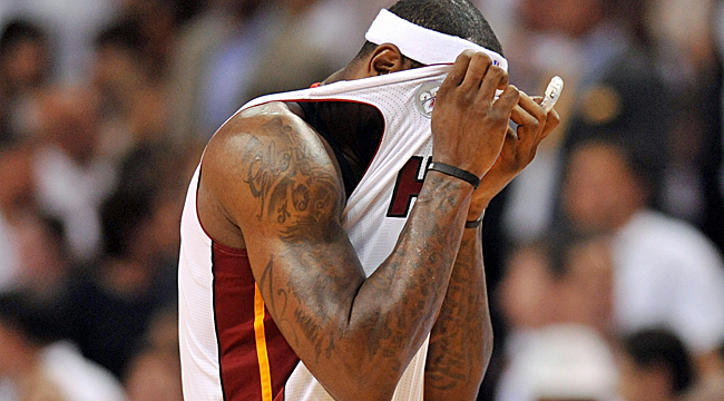 Grades: LeBron fails with two big turnovers