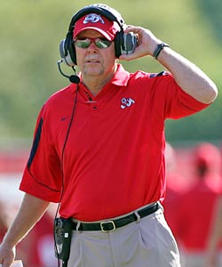 Pat Hill's Fresno State Bulldogs are tough, but they don't exactly replace departing Utah. (Getty Images)
