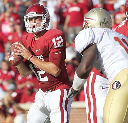 Landry Jones comes into his own, throwing for 380 yards and four touchdowns in the blowout. (US Presswire)