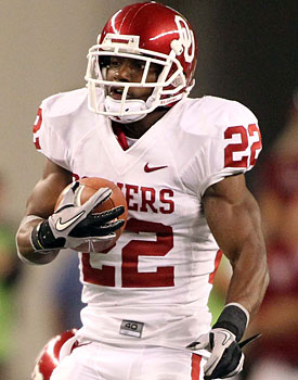 Speedy Roy Finch replaces DeMarco Murray at running back. (US Presswire)