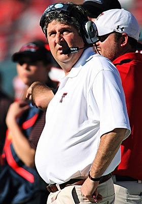 There are still plenty of people in Leach's corner in Lubbock. (US Presswire)