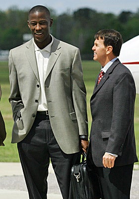 Alabama's Dave Hart (right), with basketball coach Anthony Grant, will be Tennessee's vice chancellor and athletic director. (US Presswire)