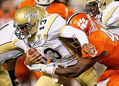 Tevin Washington does most of his damage against No. 6 Clemson on the ground, running for 176 yards in the upset. (Getty Images)