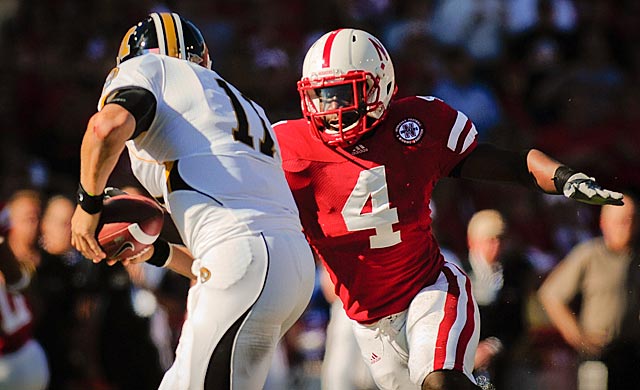 Lavonte David has less than ideal size, but his speed makes him an effective cover LB. (Getty Images)