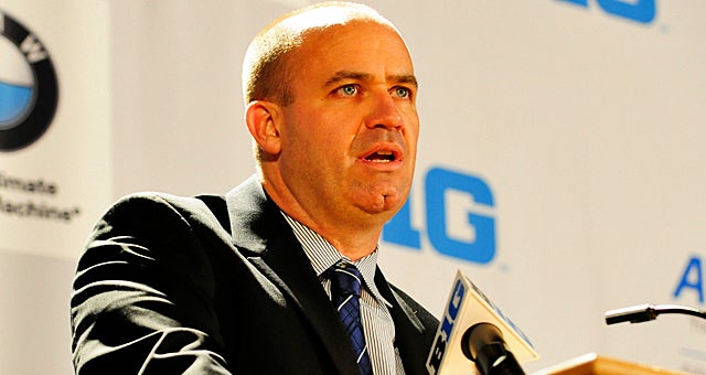 O'Brien says Illinois' Tim Beckman is 'playing by the rules.' But does he really believe that? (US Presswire)