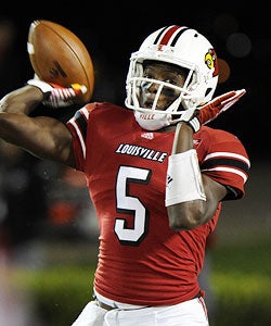 Teddy Bridgewater set a Louisville freshman passing record with 2,129 yards. (US Presswire) 