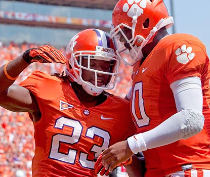 Andre Ellington rushes for two early touchdowns, then Tajh Boyd takes over with three scoring passes.  (US Presswire)