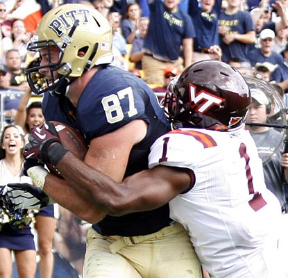 Mike Shanahan hauls in a late touchdown to help Pitt secure the victory over its once and future conference rival.  (US Presswire)