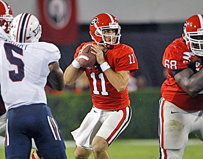 Aaron Murray throws for 342 yards, two touchdowns and rushes for two more in Georgia's win over FAU. (AP)
