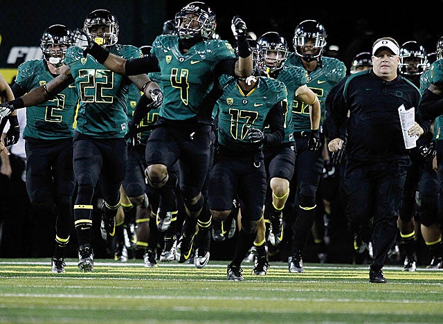 The Ducks held Arizona scoreless even after the Wildcats reached the red zone six times. (Getty Images)