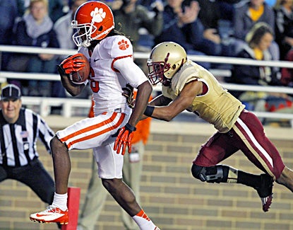 DeAndre Hopkins steps into the end zone and scores a fourth-quarter touchdown against Boston College. (AP)