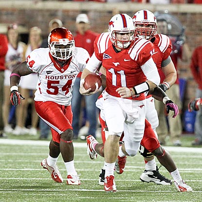 Cougars quarterback Garrett Gilbert helps lead SMU to a school scoring record five days after a loss at winless Tulane.  (US Presswire)