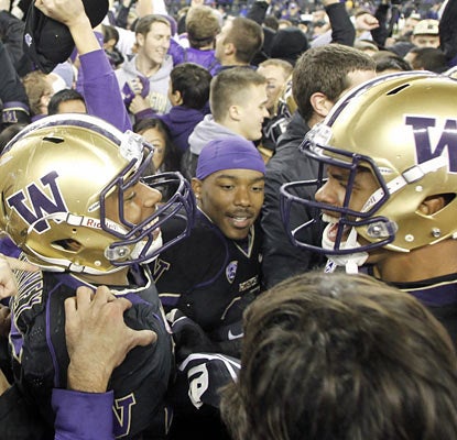 Washington rejoices after knocking off No. 7 Oregon State, which fails to keep its season perfect. (US Presswire)