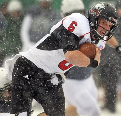 Northern Illinois QB Jordan Lynch is one of two Huskies to rush (mush?) for over 100 yards vs. Eastern Michigan.  (AP)