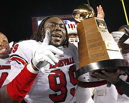 Louisville earns only a share of the Big East title, but Jamaine Brooks and the Cardinals claim the conference trophy anyway. (Getty Images)