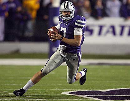 Kansas State quarterback Collin Klein rushes for two TDs as the Wildcats clinch the Big 12 title. (US Presswire)