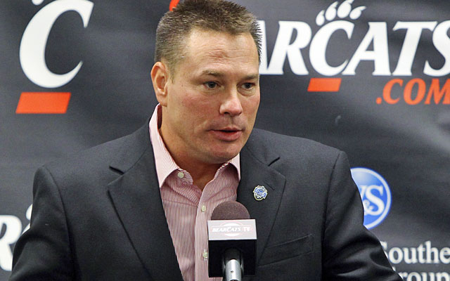 Butch Jones interviewed with Purdue and Colorado before declining offers from those schools. (AP)