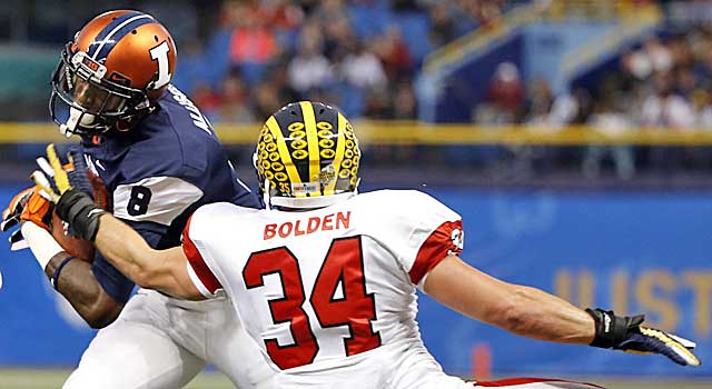 Illinois WR Geronimo Allison (8) comes up with two TD catches Saturday. (USATSI)