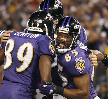 Derrick Mason (85) and the Ravens get the job done. 