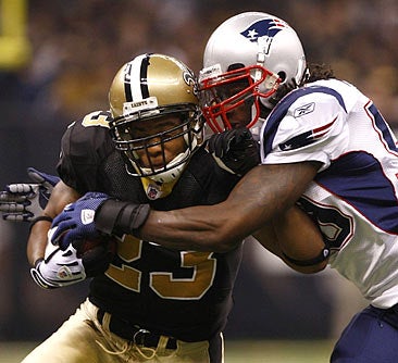 Thomas beats the Pats defense in the second quarter. 