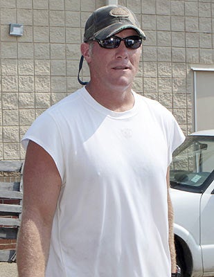 Drama queen Brett Favre needs a large dose of humiliation. (AP)