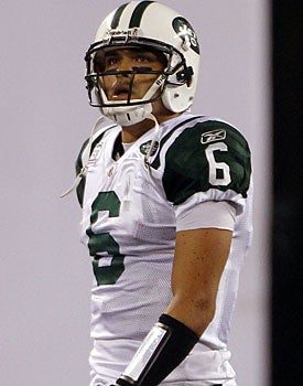 The Jets must let Mark Sanchez air it out or they are doomed. (US Presswire)