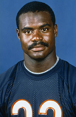 Dave Duerson played seven of his 11 NFL season with the Bears, making four straight Pro Bowls from 1985-88. (AP)