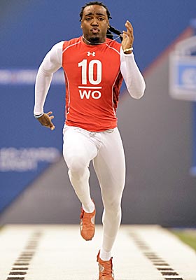 Abilene Christian's Edmond Gates' smooth routes and sure hands put him among the top receivers working out Sunday. (AP)