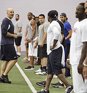 Seahawks quarterback Matt Hasselbeck leads teammates during an impromptu workout at the University of Washington. (AP)